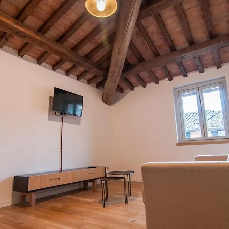 Umbrian Concierge - La Corte Del Grillo Pensión 3*