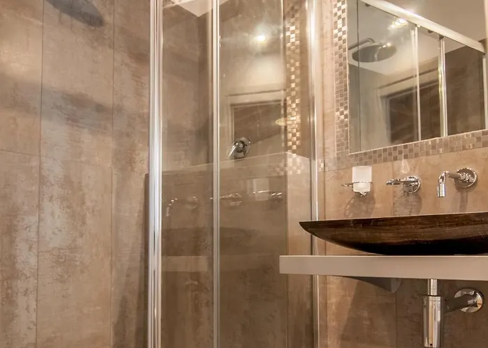 Umbrian Concierge - La Corte Del Grillo 3*