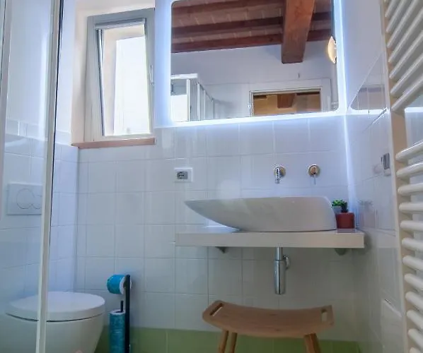 Umbrian Concierge - La Corte Del Grillo 3* Pérouse